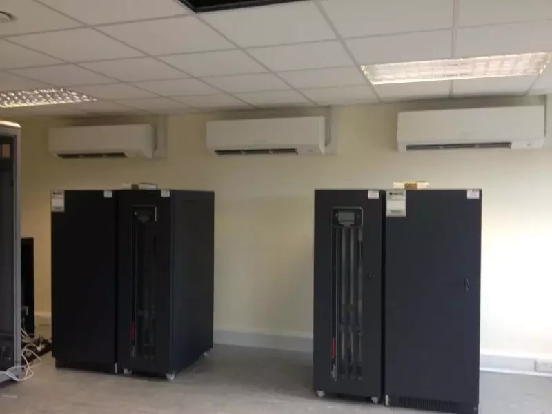 Server room cooling system